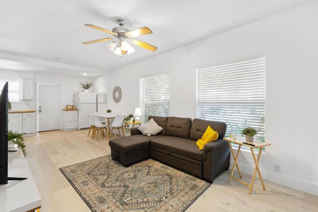 Dreamy 1-Bedroom Apt Walking Distance To Las Olas 포트 로더데일 외부 사진